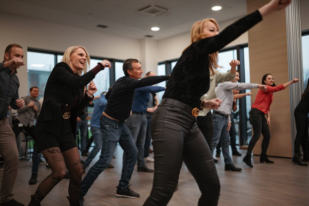 Plesni team building