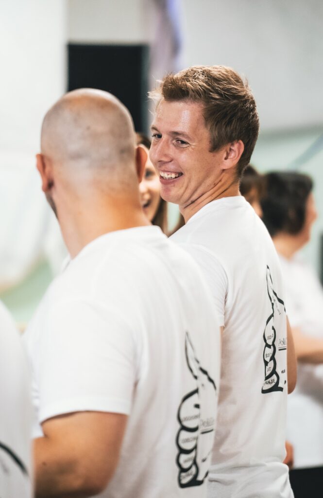 Plesni team building